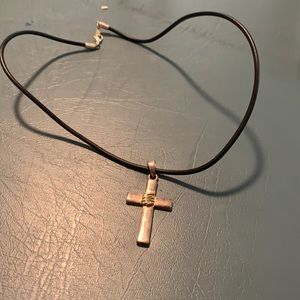 Men’s black necklace with cross